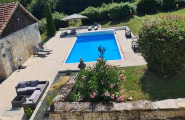Charming estate in Champagne-et-Fontaine. Endless Opportunities at our property.
