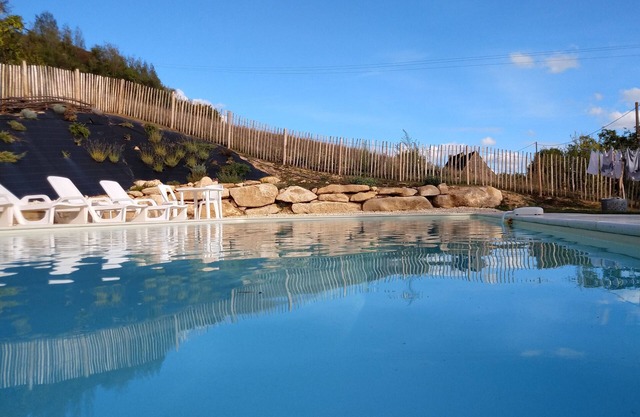 Dordogne Farmhouse Villa - Piscina, Wi-Fi, vistas increíbles, Se aceptan mascotas, 9 acres