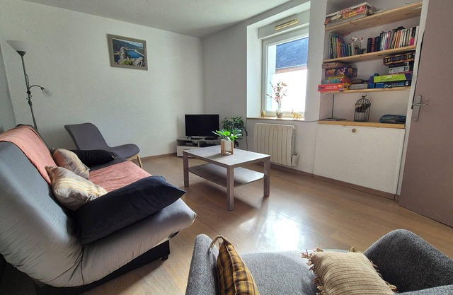 Charming family gite in a pleasant little village, 500m from the greenway!