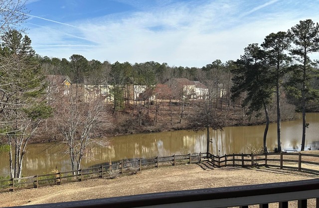 Charming Full bedroom house with AC and WiFi in marvelous Douglasville