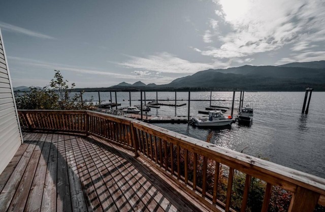 Charming Garden Views & Exciting Fishing Excursions | Two Twin Bed