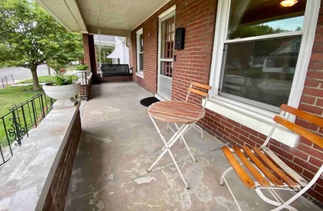 Charming Germantown Home, 4 br 2 ba, Great Location, Off Street Parking