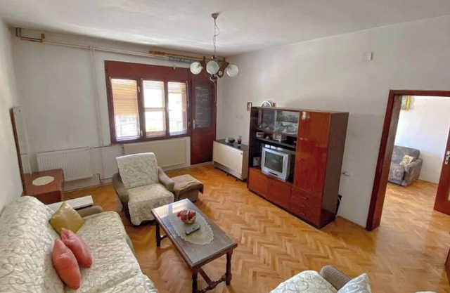 Charming Ground Floor Flat
