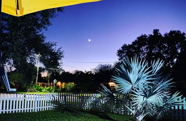 Charming Gulfport Town Guest Cottage Studio -Walk To Beach -Shops -Restaurants