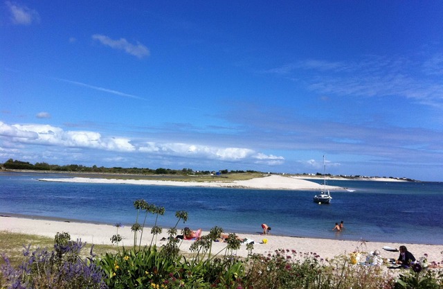 Encantadora casa a 50 metros de la playa y el puerto de Lesconil