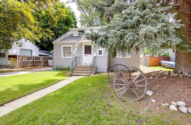 Charming Hamilton Hideaway: Half-Mi to Main St!