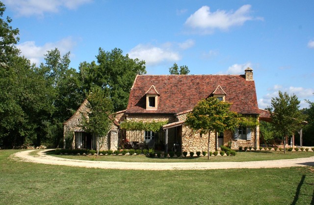 CASA CON ENCANTO CON PISCINA CLIMATIZADA