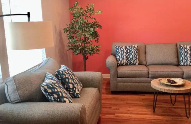Charming Home | 2Br 2Ba | Med Center | Downtown