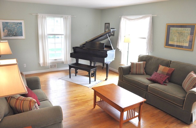 Charming Home In Quiet Location Near Downtown Holland!