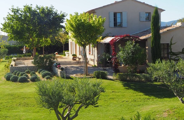 Charming house on the Luberon châteaux route