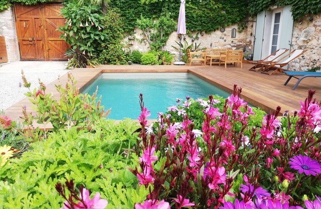 Charming house with private pool 10 minutes from the beach