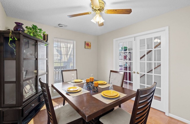 Charming house 5 minutes away from Carowinds AMSPARK & 20 minutes to downtown
