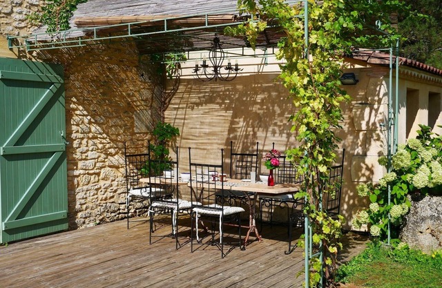 CASA CON ENCANTO EN PAÍS BASTIDA