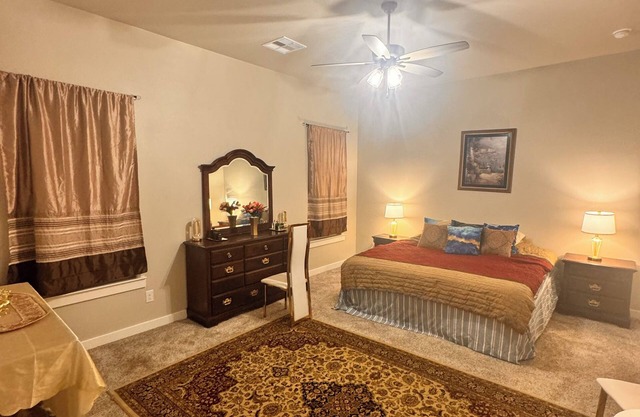 Charming house in delightful Lubbock with WiFi, AC, fitness room