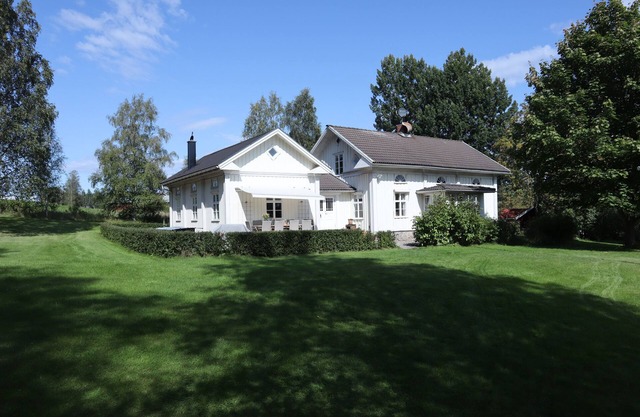 Encantadora casa en la naturaleza con piscina privada.
