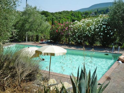Charming House in Tuscany with Pool & Views