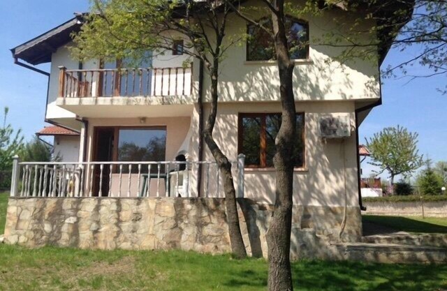 Encantadora casa en la costa del Mar Negro con piscina disponible
