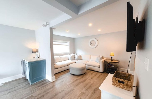 Charming Hyannis 3 Bed 2 Bath