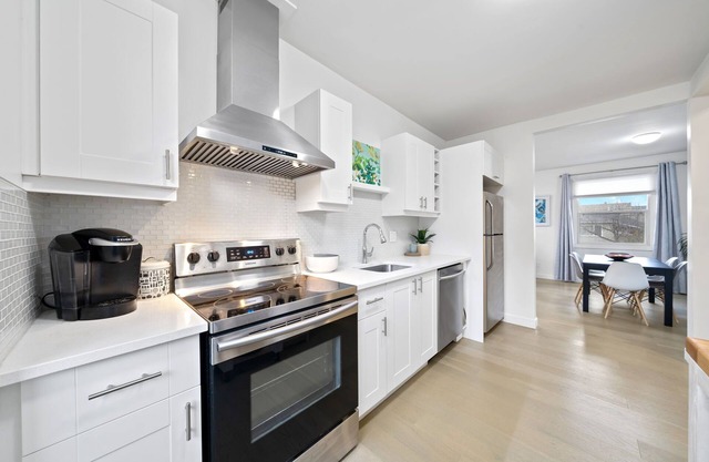 Charming Inglewood House!