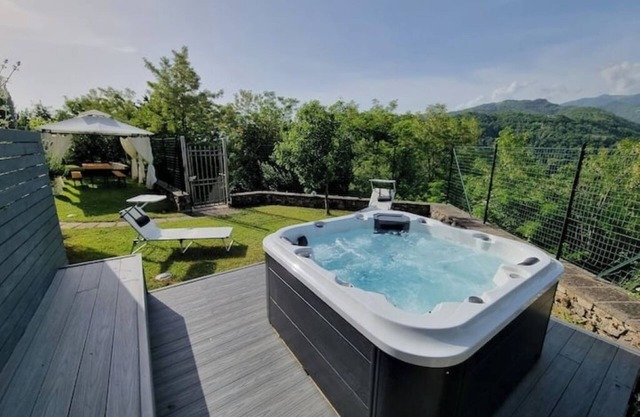 Charming Oasis in Tuscany: Historic Spaces with Private Jacuzzi