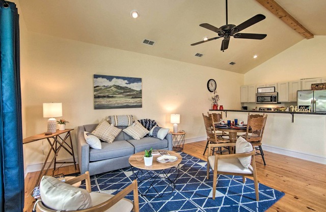 Charming Jefferson Home - Close to Museums!