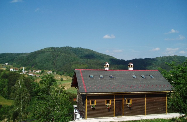 Encantadora joya en el corazón de Rhodopes, diseño interior único, vista de 360˚.