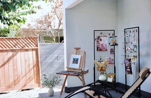 Charming LA Comfort with Artistic Vibe – Your 3BR Family Haven