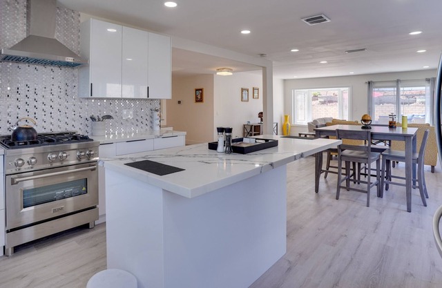 Charming Laguna Hills Home Near Theme Parks!