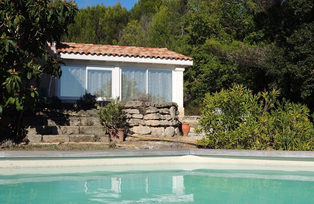 Encantadora casita con piscina a los pies del Luberon