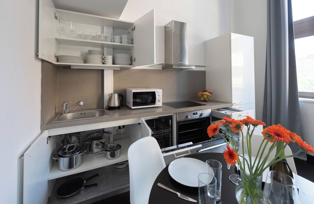 Charming loft-studio apart with parking