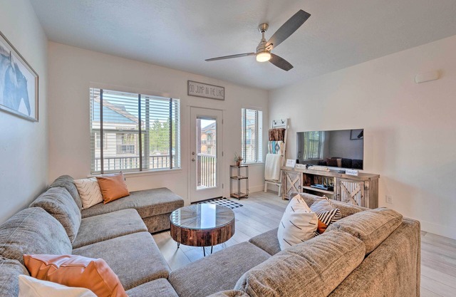 Charming McCall Townhome: Hike, Fish, & Ski!
