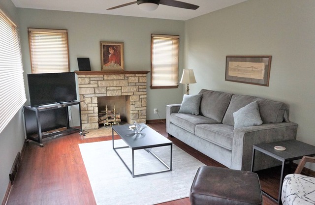 Charming Mid-Century modern home - Historic Aksarben area