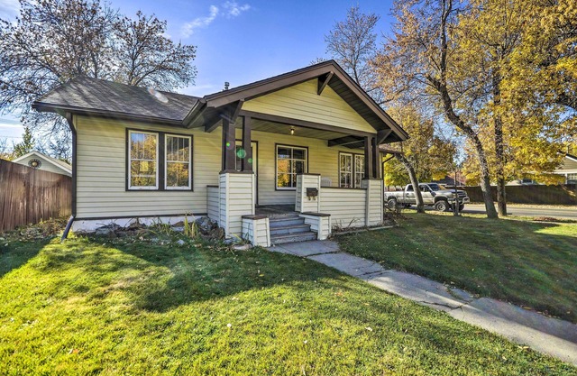Charming Montana Home w/ Grill: 6 Mi to Lake Elmo!