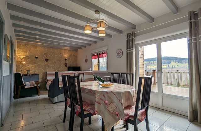 Encantador chalet de montaña con terraza y vistas impresionantes