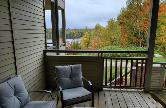 Charming Muskoka Getaway on Fairy Lake, Huntsville