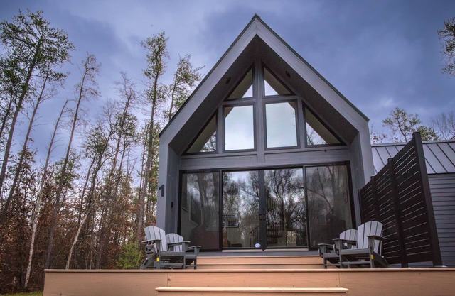 Charming New Modern Chalet in the Woods - near fishing,skiing,trails-Cabin 2