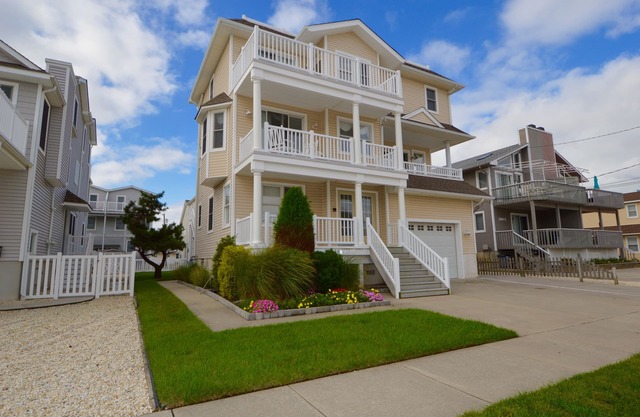Encanto reciente Dormitorio Casa, 4 en Deseable Avalon, NJ