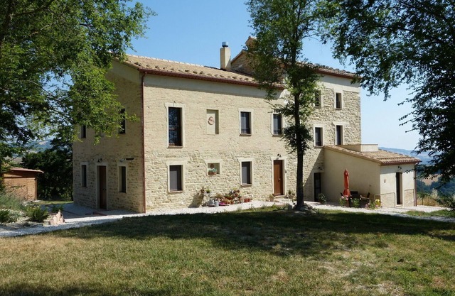 Encantadora casa de campo recientemente renovada en las Marcas