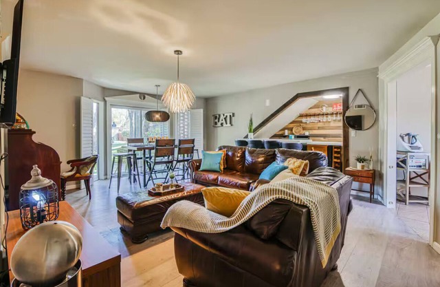 Charming Oasis Apartment