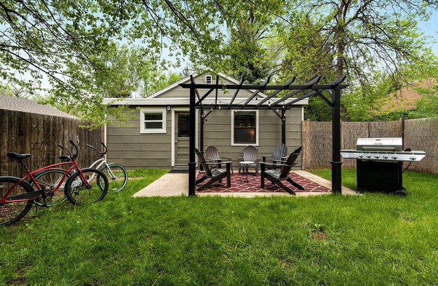 Charming Old Town Bungalow W/ Free Cruiser Bikes
