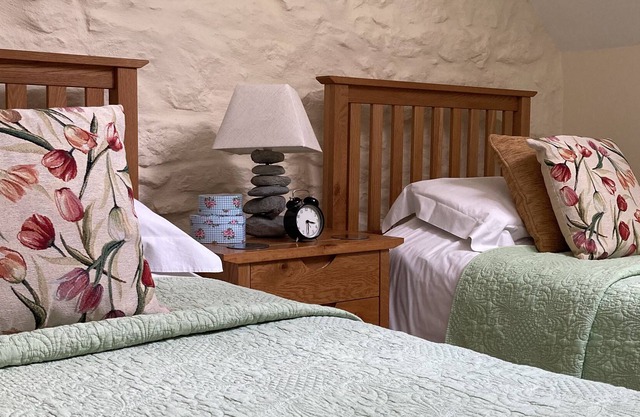 Charming one bedroom apartment in town house