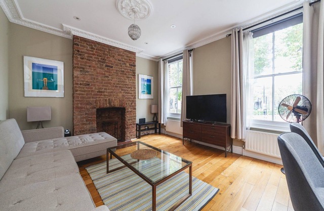 Charming One-Bed Oasis in Hammersmith