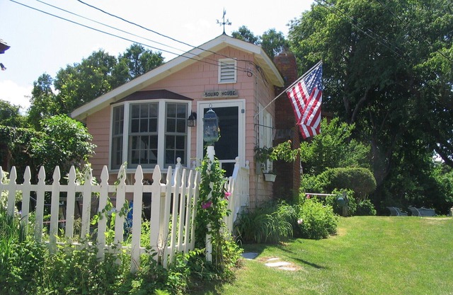 Cottage con Encanto Estudio en carril tranquilo