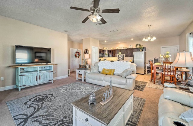 Charming Portales Retreat Across From ENMU!