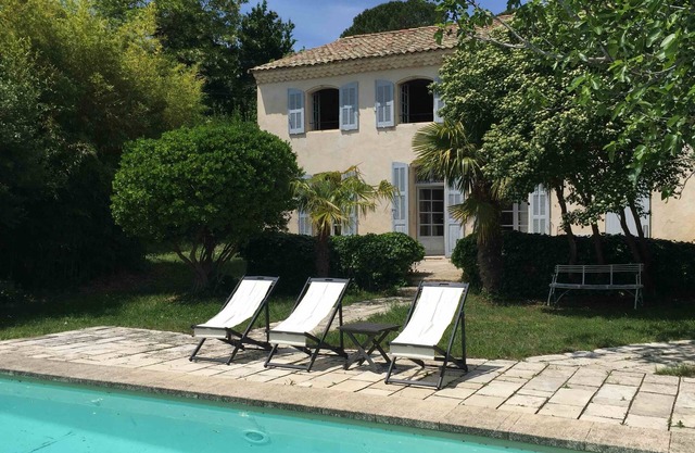 Charming provencal bastide, 10 min from Aix en Provence