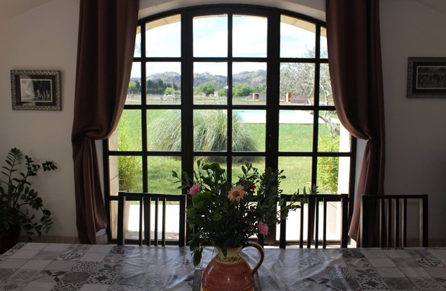 Encantadora casa de campo provenzal en un entorno excepcional en el corazón de la Montagnette