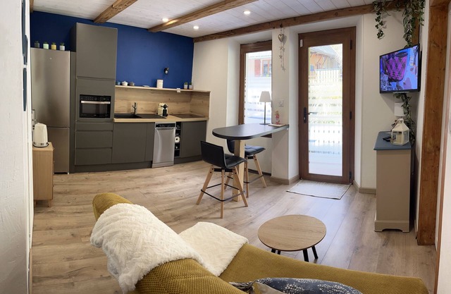 Charming, quiet 30 m 2 apartment with private terrace