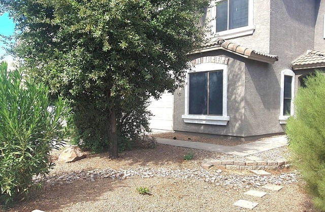 Charming quite 4-bedroom house near restaurants in San Tan Valley AZ