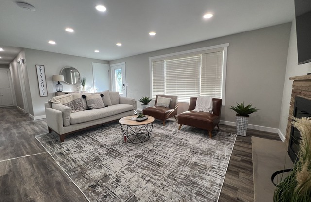 Charming Remodeled 5BR w/ Game Room, Fast Wi-Fi, & Great Salt Lake Location