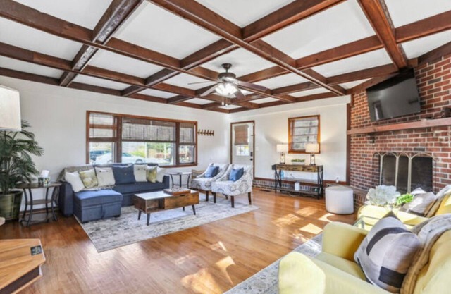 Charming renovated 4 Bedroom Ranch walking distance to the Silver Comet Trail!